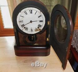 ANTIQUE SETH THOMAS 8-DAY SPRING CLOCK + KEY Mahogany Wood Beehive Shelf Mantel