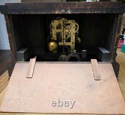 Antique 1880 SETH THOMAS Victorian Brown Adamantine Wood Grain Mantel Clock