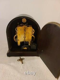 Antique 1920s SETH THOMAS Time & Strike Mahogany Beehive Mantel Shelf Clock 89AL