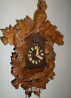 Antique German Black Forest Seth Thomas Fox & Owl In Grape Vineyard Cuckoo Clock