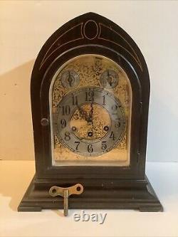 Antique Seth Thomas #72 Gothic Quarter Chime Mantel Clock, 113A Movement. Works