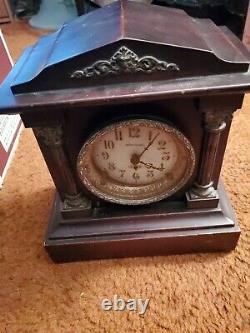 Antique Seth Thomas Adamantine Mantel Clock Made in 1900/ 89c movement no key