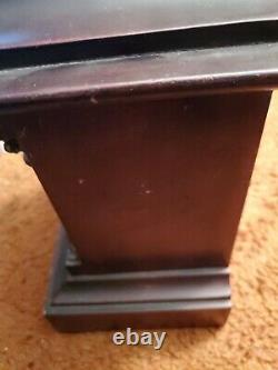 Antique Seth Thomas Adamantine Mantel Clock Made in 1900/ 89c movement no key