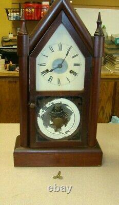 Antique Seth Thomas Mantle Clock