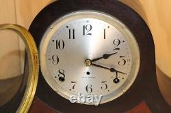 Antique Seth Thomas Quarter Hour Chiming Mantle Clock In Running Condition