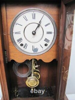 Antique Seth Thomas Wooden Mantle Clock
