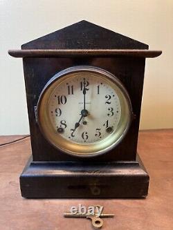 Antique Working Seth Thomas Mantle Clock 89 C Working With Key Made In USA