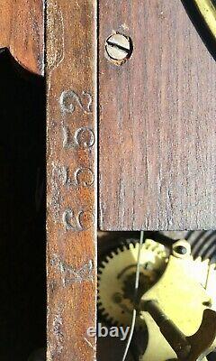 Antique circ 1900 Seth Thomas Eclipse Walnut 8 Day Mantle Parlor Ball Top Clock