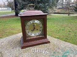 Beautiful Vintage 1979 Seth Thomas Chiming Mantle Clock PRISTINE Works Great