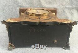 Big antique Seth Thomas american clock 19th century 1880 wood brass with key