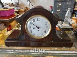 ESTATE FRESH SETH THOMAS ADAMATINE Mantel Clock, runs, needs pend. And chime