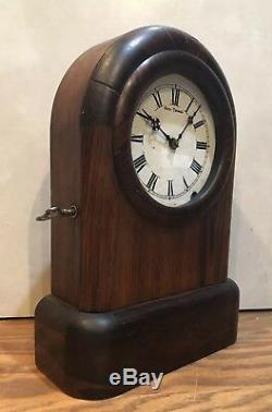 Early Seth Thomas 8 Day Tudor Tombstone Cottage Kithchen Mantle Clock