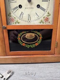 Fine Vintage Seth Thomas Cottage Steeple 8-Day Chime Mantle Clock Working with Key