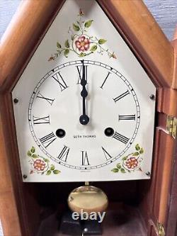 Fine Vintage Seth Thomas Cottage Steeple 8-Day Chime Mantle Clock Working with Key