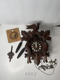 German Leaf & Loon Cuckoo Clock By Seth Thomas 8 Day Black Forest Vintage 1950's