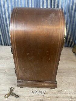 Petite Beautiful Mahogany Seth Thomas beehive mantel clock With Key And Pendulum