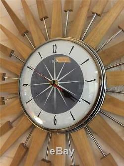 Royale Large Mid Century Seth Thomas Style Starburst Clock Blonde Spokes