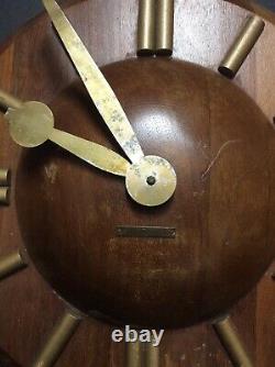 Seth Thomas Art Deco/Atomic Age Wood Electric Wall Clock