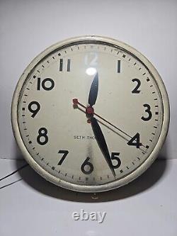 Seth Thomas Clock Thomaston Conn Pat. U. S. A. 1956028 Wall Electric Bubble Glass