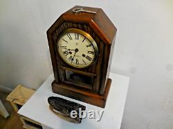 Seth Thomas Industries Made in Conn USA A 206-012 Mental Clock with Hammer Chime