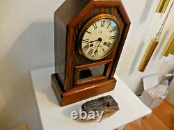 Seth Thomas Industries Made in Conn USA A 206-012 Mental Clock with Hammer Chime