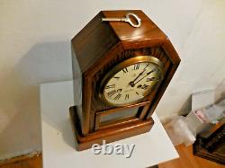 Seth Thomas Industries Made in Conn USA A 206-012 Mental Clock with Hammer Chime