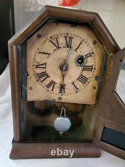 Seth Thomas Octagon Top Cottage clock. Circa 1860. S. Thomas Plymouth Conn