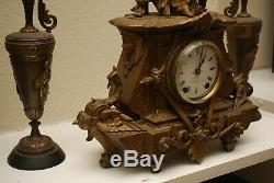 Seth Thomas Sons No-8028 spelter figural mantle clock runs