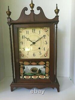 Seth Thomas/Tiffany Tradition 2W clock Pillar & scroll. Wind up withpapers