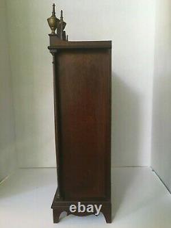 Seth Thomas/Tiffany Tradition 2W clock Pillar & scroll. Wind up withpapers