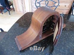 Seth Thomas Vintage Mantle Clock wood Staunton 2W 8-Day Springwound 4912 USA key