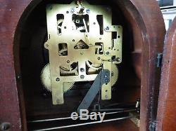 Seth Thomas Vintage Mantle Clock wood Staunton 2W 8-Day Springwound 4912 USA key