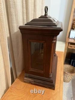 Seth Thomas Wind Up Clock Vintage In Perfect Working Condition