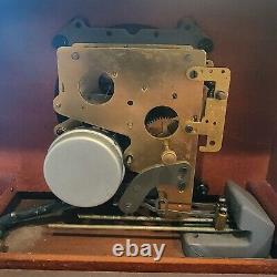 Seth Thomas Wood Case Mantle Clock Model E515-000 -Vintage
