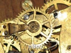 Vintage/Antique Seth Thomas shelf clock, working, with key