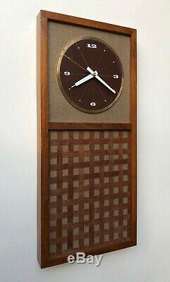 Vintage Mid Century Modern Wall Clock by Seth Thomas Precept