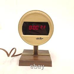 Vintage Rare Digital Seth Thomas Solid State Mid Century Clock Model 0869-000