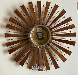 Vintage SETH THOMAS MID CENTURY SUNBURST ATOMIC Wall CLOCK MCM E626-001 Working