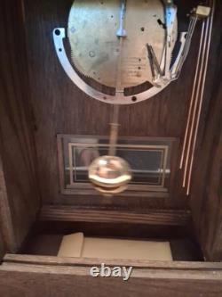 Vintage Seth Thomas Country Cottage Mantle Clock. Gorgeous