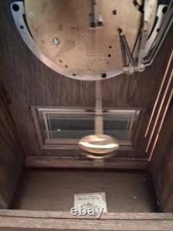 Vintage Seth Thomas Country Cottage Mantle Clock. Gorgeous
