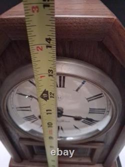 Vintage Seth Thomas Country Cottage Mantle Clock. Gorgeous