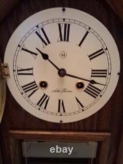 Vintage Seth Thomas Country Cottage Mantle Clock. Gorgeous