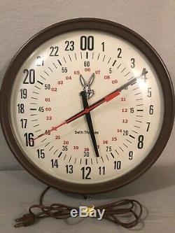 Vintage Seth Thomas E899-942A Electronic 24 hour dial clock Bugs Bunny RARE