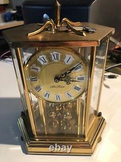 Vintage Seth Thomas Mantle Clock In Perfect Condition. Glass Done With Etching