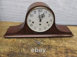 Vintage Seth Thomas Medebury #1300 Westminster Chimes Key Wound Mantle Clock