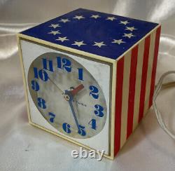 Vintage Seth Thomas Reveille E043-000 Flag 76 Desk Mantle Clock Working! Rare