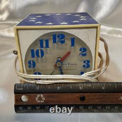 Vintage Seth Thomas Reveille E043-000 Flag 76 Desk Mantle Clock Working! Rare