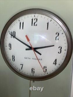 Vintage Seth Thomas School Clock Model SS18D Electric 1950's-60's Working