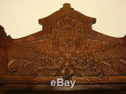 Vintage Seth Thomas USA Wood Gingerbread Mantle Shelf CLOCK Face & Wings Design