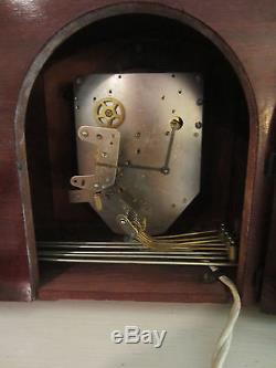 Vintage Seth Thomas electric Westminster chiming mantel clock ca. 1940 excellent